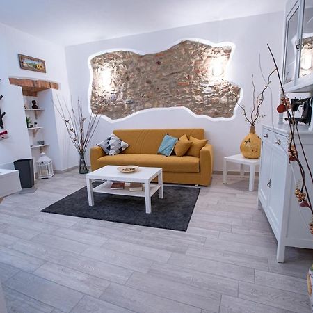 Le Logge Casa Vacanze Montepescali ภายนอก รูปภาพ