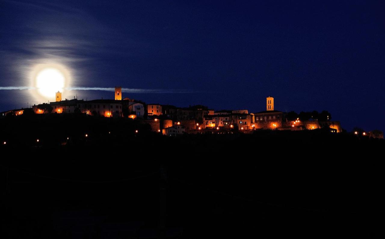 Le Logge Casa Vacanze Montepescali ภายนอก รูปภาพ