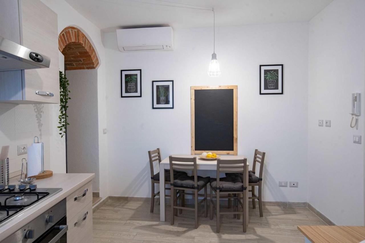 Le Logge Casa Vacanze Montepescali ภายนอก รูปภาพ