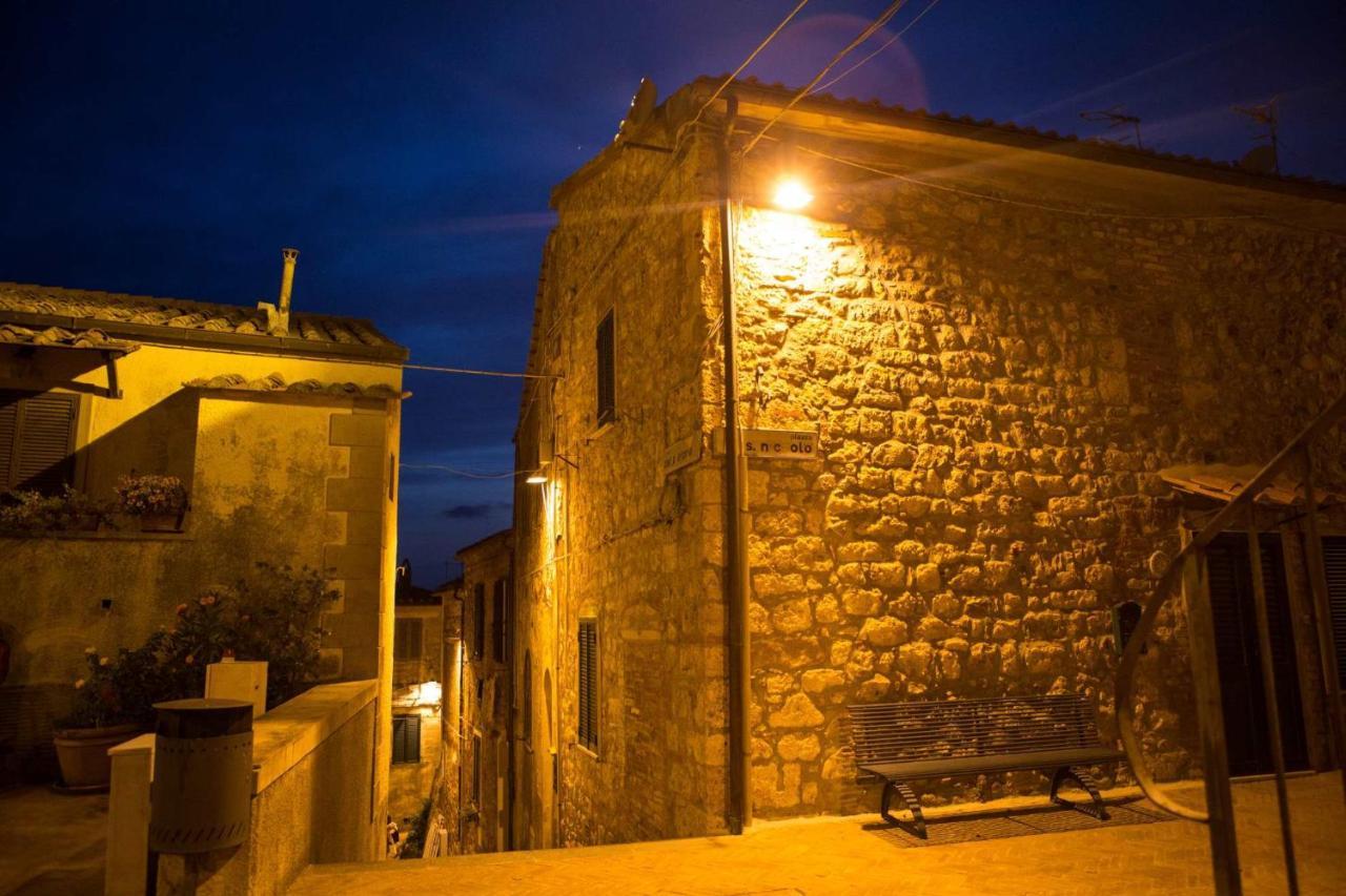 Le Logge Casa Vacanze Montepescali ภายนอก รูปภาพ