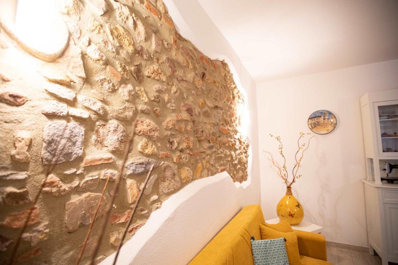 Le Logge Casa Vacanze Montepescali ภายนอก รูปภาพ