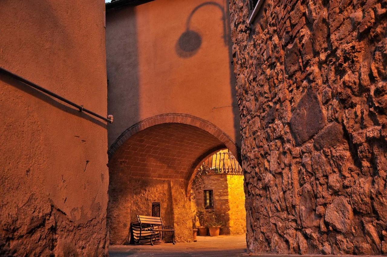 Le Logge Casa Vacanze Montepescali ภายนอก รูปภาพ